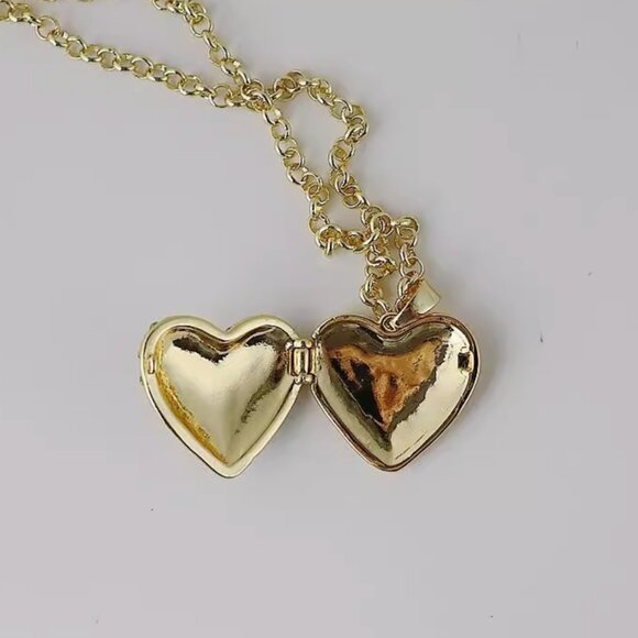 Kurt Geiger London Large Rainbow Heart Locket Necklace Colorful - Picture 7 of 7
